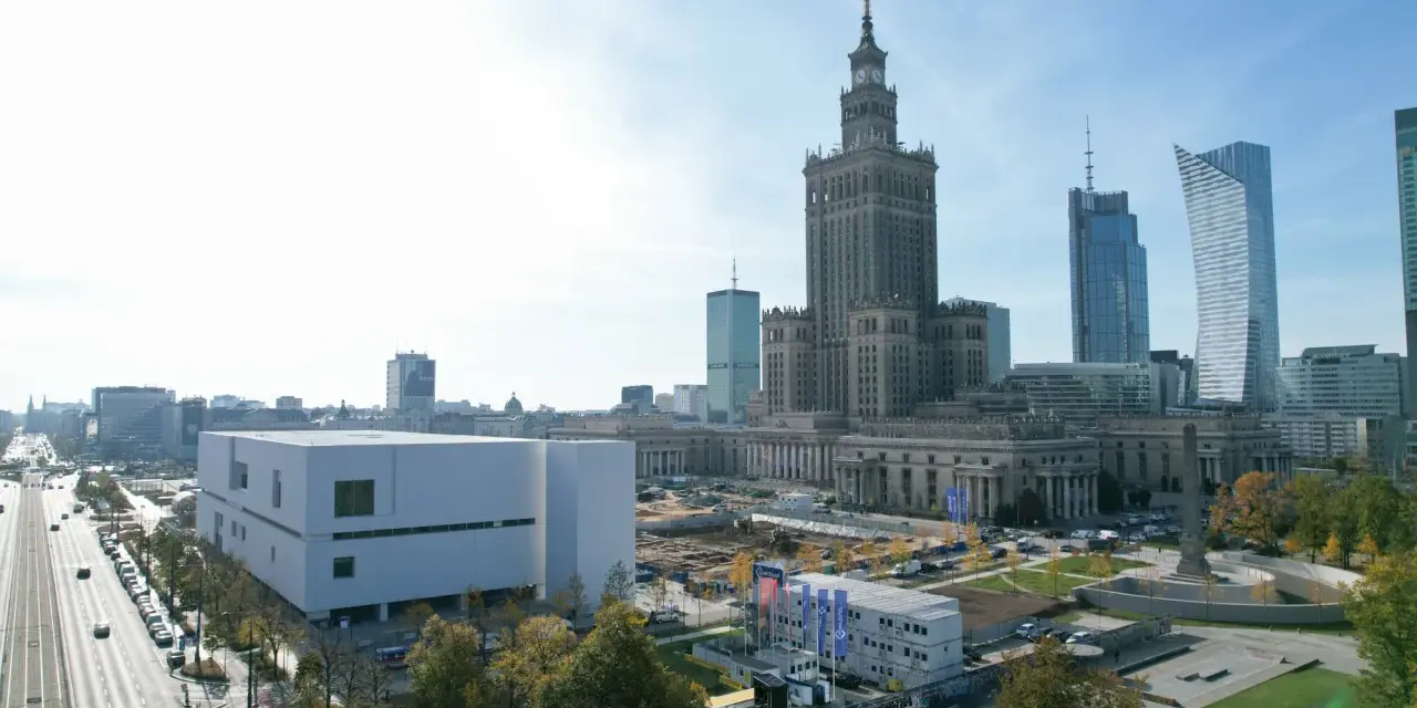 Muzeum Sztuki Nowoczesnej Warszawa: Co musisz wiedzieć przed wizytą?