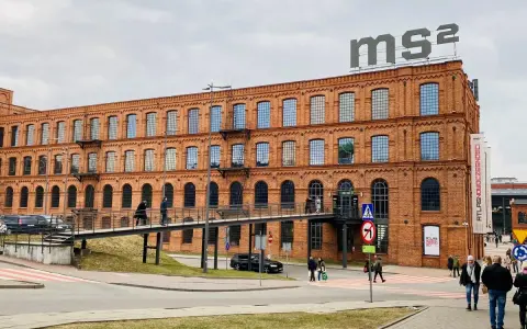 Muzeum Sztuki Łódź: ms1 czy ms2? Planuj wizytę i odkryj awangardę