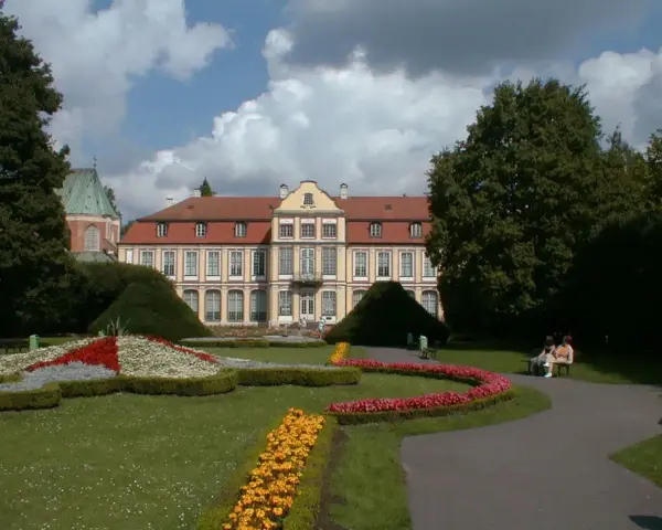 Gdańsk Muzeum Sztuki Nowoczesnej: Pałac Opatów i NOMUS Przewodnik
