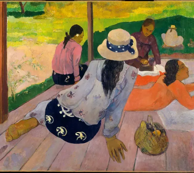 Paul Gauguin, najsłynniejsze obrazy: kobiety na tarasie, jedna w kapeluszu, druga odpoczywa, trzecia prasuje.