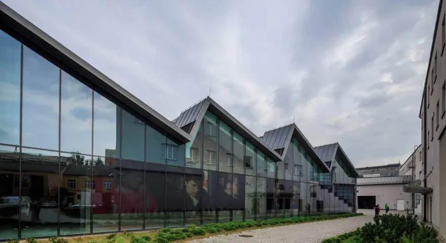 Muzeum Sztuki Nowoczesnej Kraków? MOCAK i MNK: Twój przewodnik