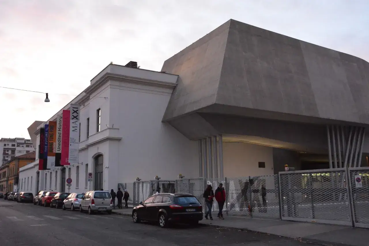 MAXXI Muzeum Rzym Zaha Hadid architektura